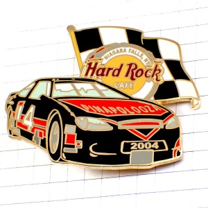 ピンバッジ・黒いレースカー車ハードロックカフェ旗 HARD-ROCK-CAFE HRC PINAPALOOZA NIAGARA-FALLS USA