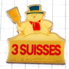 ピンバッジ・クリスマス雪だるまとホウキ箒 3SUISSES SNOWMAN FRANCE