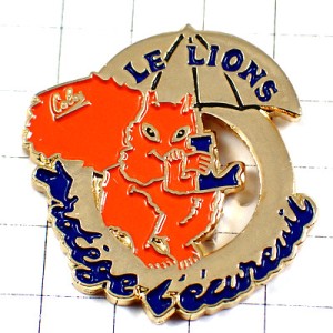 ピンバッジ・傘をさすリス栗鼠ライオンズクラブＬ LIONS-CLUB SQUIRREL FRANCE