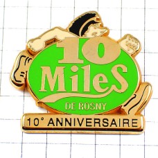 ピンバッジ・１０マイル陸上選手マラソンランナー