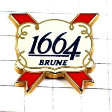 ピンバッジ・ビール酒クローネンバーグ1664赤いリボン KRONENBOURG-1664 KRONENBOURG ALSACE FRANCE