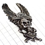 ピンバッジ・バイク二輪フリーダム翼とドクロ髑髏スカル銀色ピューター製オートバイ  FREEDOM WING SKULL BIKER