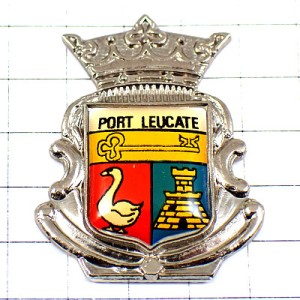 ピンバッジ・カギ鍵やアヒル鳥や要塞ルカートの紋章 PORT-LEUCATE FRANCE