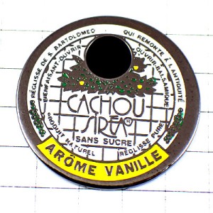 ピンバッジ・カシューお菓子レグリス CACHOU SIREA FRANCE