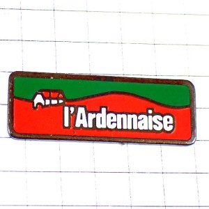 ピンバッジ・赤い山と山小屋アルドネーズ L-ARDENNAISE FRANCE