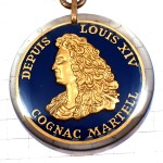 キーホルダー・ルイ14世コニャック酒マーテル肖像 MARTELL COGNAC LOUIS-14 LOUIS-XIV FRANCE