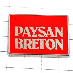 ピンバッジ・ブルターニュの農家 PAYSAN BRETON FRANCE