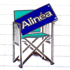 ピンバッジ・緑色の椅子 ALINEA FRANCE