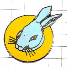 ピンバッジ・青いウサギ兎ブルーうさぎ