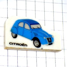 フェブ・シトロエン２CV青い車