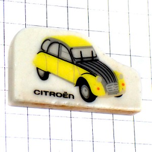 フェブ・シトロエン２CV黄色い車