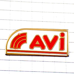 ピンバッジ・暖色系のペンキAVIアルファベット