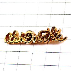 ピンバッジ・クラブドロテ金色ゴールド筆記体フランス子供テレビ番組 CLUB-DOROTHEE FRANCE