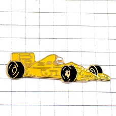 ピンバッジ・黄色いF1レース仕様の車 F1 CAMEL