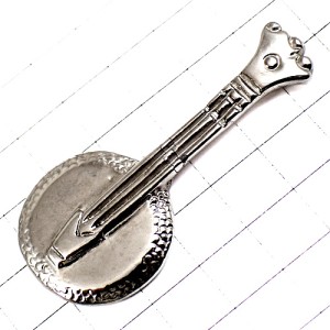 ピンバッジ・バンジョー楽器ギター銀色シルバー