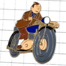 ピンバッジ・バイクに乗るタンタンの冒険旅行オートバイ二輪BD漫画 TINTIN LE-CRABE-AUX-PINCES-D-OR