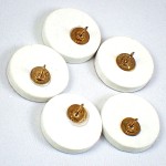 ピンバッジ・NEW!イカリ帆船ボート５個セット木製 PAINTED WOOD BOAT ANCHOR