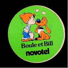 ステッカー・ブルとビル男の子と犬のマンガBDバンドデシネ漫画 BOULE-ET-BILL DUPUIS NOVOTEL FRANCE