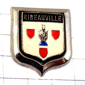 ピンバッジ・アルザスの町の紋章 RIBEAUVILLE ALSACE FRANCE