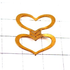 ピンバッジ・ハート重なる２個ゴールド金色 DUBBLE HEART