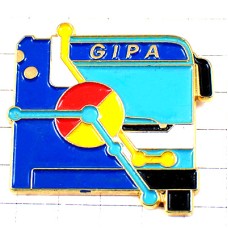 ピンバッジ・GIPAバス車の正面