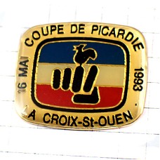 ピンバッジ・テコンドー拳トリコロール雄鶏 FEDERATION-FRANCAISE-DE-KARATE-ARTS-MARTIAUX FFKAMA FRANCE