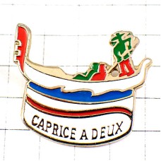 ピンバッジ・ベニスのゴンドラ船イタリア箱チーズ会社カプリスアドゥー CAPRICE-A-DEUX VENEZIA ITALIA GONDOLE ITALY