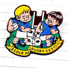 ピンバッジ・ラグビー選手の小学生たち CESTAS RUGBY FRANCE