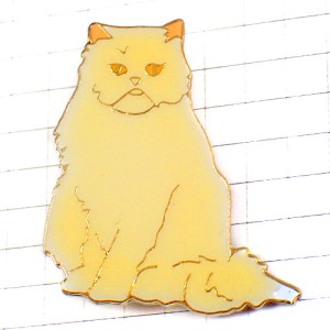 ブローチ・白いネコ猫フサフサ PERSAN CAT