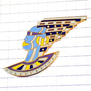 ピンバッジ・サングラスの横顔リオネルクーロ画 LYONEL-KOURO FRANCE
