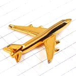 ピンバッジ・金色ゴールド飛行機ボーイングB747旅客機 BOEING-747