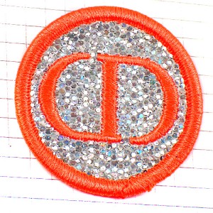 ピンバッジ・クリスチャンディオールCDワッペン型 CHRISTIAN-DIOR FRANCE