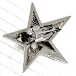 ブローチ・ティエリーミュグレー銀色スター星 THIERRY-MUGLER FRANCE