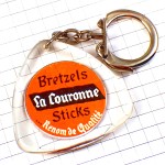 キーホルダー・プレッツェル焼き菓子エンジェル天使ゴールド金色の王冠  LA-COURONNE BRETZEL ALSACE FRANCE GERMANY