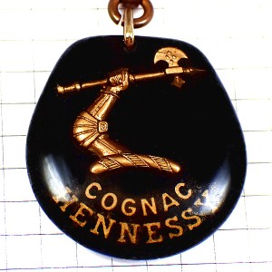 キーホルダー・ヘネシー酒コニャック中世の騎士の斧ブルボン社製 COGNAC-HENNESSY VSOP FRANCE BOURBON