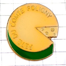 ピンバッジ・ジュラ地方のチーズまるごと COMTE JURA POLIGNY FRANCE