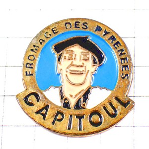 ピンバッジ・ベレー帽のムッシューピレネー山脈チーズ食品 CAPITOUL