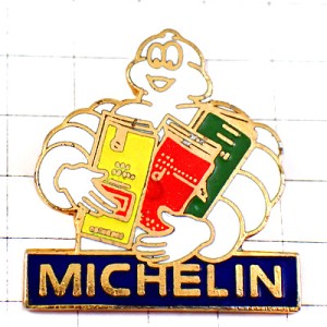 ピンバッジ・ミシュランガイドを持つビバンダムくん本ガイド３冊 MICHELIN GUIDE BIBENDUM FRANCE