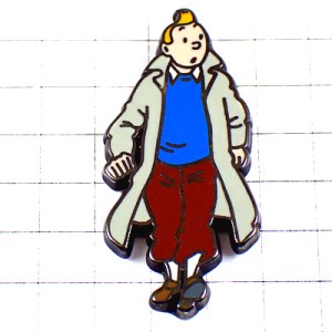 ピンバッジ・タンタン冒険旅行ステンカラーコート姿 TINTIN HERGE