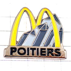 ピンバッジ・マクドナルドＭポワティエ水晶 MC-DONALDS POITIERS