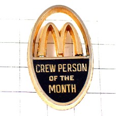 ピンバッジ・マクドナルドＭ今月の最高のクルースタッフ MC-DONALDS CREW-PERSON-OF-THE-MONTH