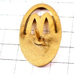 ピンバッジ・マクドナルドＭ今月の最高のクルースタッフ MC-DONALDS CREW-PERSON-OF-THE-MONTH