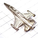 ピンバッジ・飛行機シルバー立体型ミリタリー銀色戦闘機