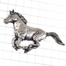 ピンバッジ・駆ける馬ウマうまシルバー銀色ピューター製 PEWTER SILVER A-R-BROWN HORSE