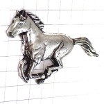 ピンバッジ・駆ける馬ウマうまシルバー銀色ピューター製 PEWTER SILVER A-R-BROWN HORSE