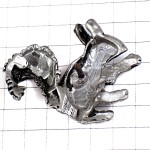 ピンバッジ・銀色のリス栗鼠ピューター製シルバー SQUIRREL