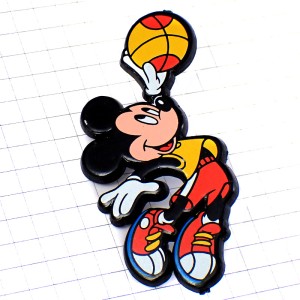 ピンバッジ・ミッキーマウスのバスケットボール選手ディズニー DISNEY MICKEY
