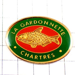ピンバッジ・金色の魚フィッシング釣り