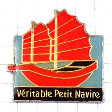 ピンバッジ・赤い船ボート帆船 PETIT-NAVIRE