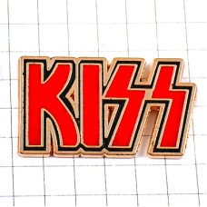 ピンバッジ・キッス音楽ヘビメタ系バンド赤い文字 KISS USA